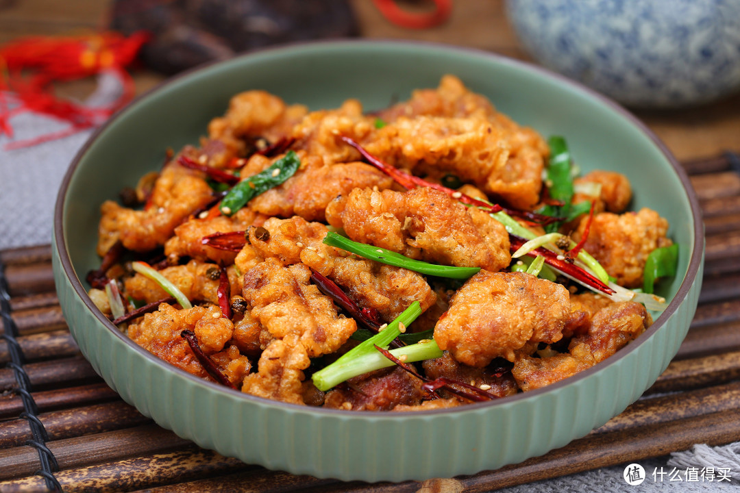 春节年夜饭这道菜从不缺席，焦香麻辣好吃到吮手指，上桌就遭哄抢