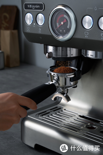 品质技术双在线，东菱研磨一体咖啡机带来醇香咖啡新体验