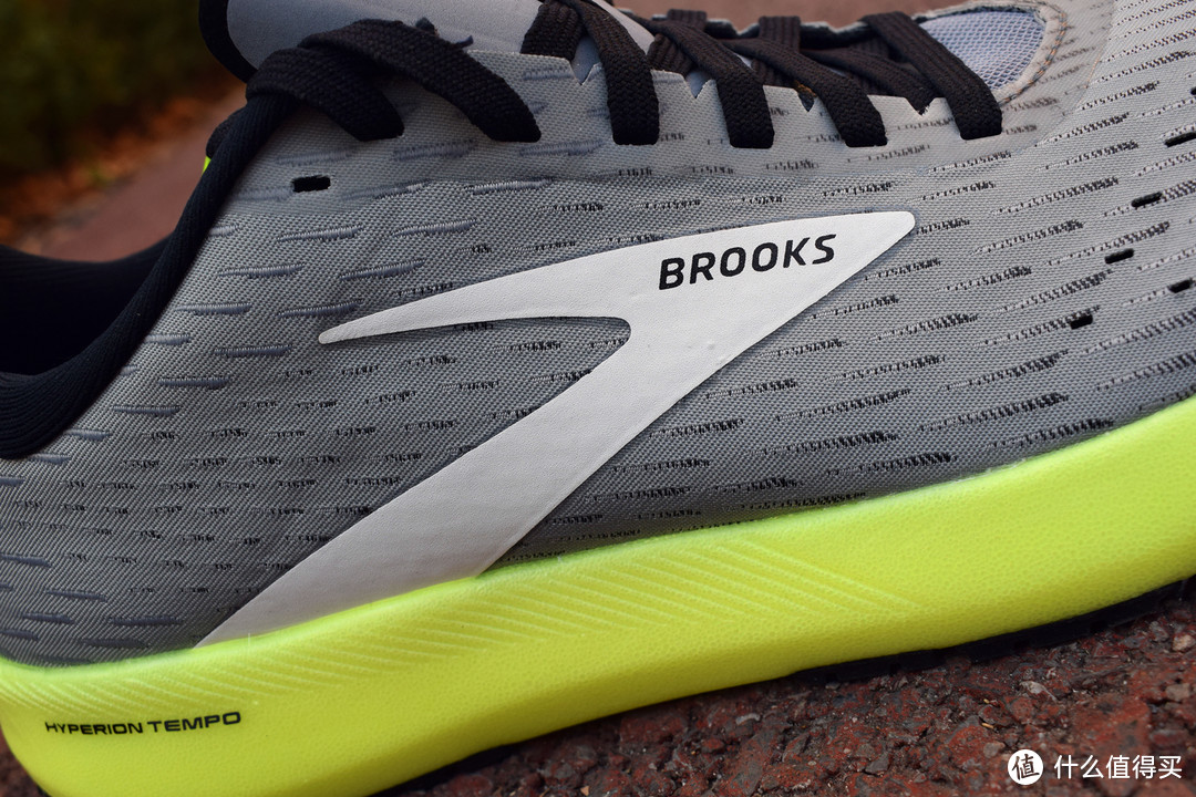 Brooks Hyperion Tempo跑鞋，为何蕴藏着竞速DNA？