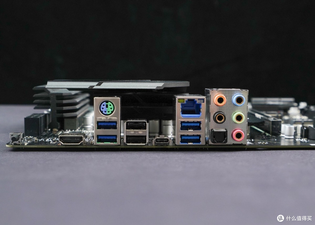 i/o方面,华擎z690 pg riptide配备了1个hdmi接口,1个光纤spdif输出