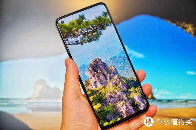 realme GT2上手：环保不等于取消充电器，颜值、性能还要第一梯队