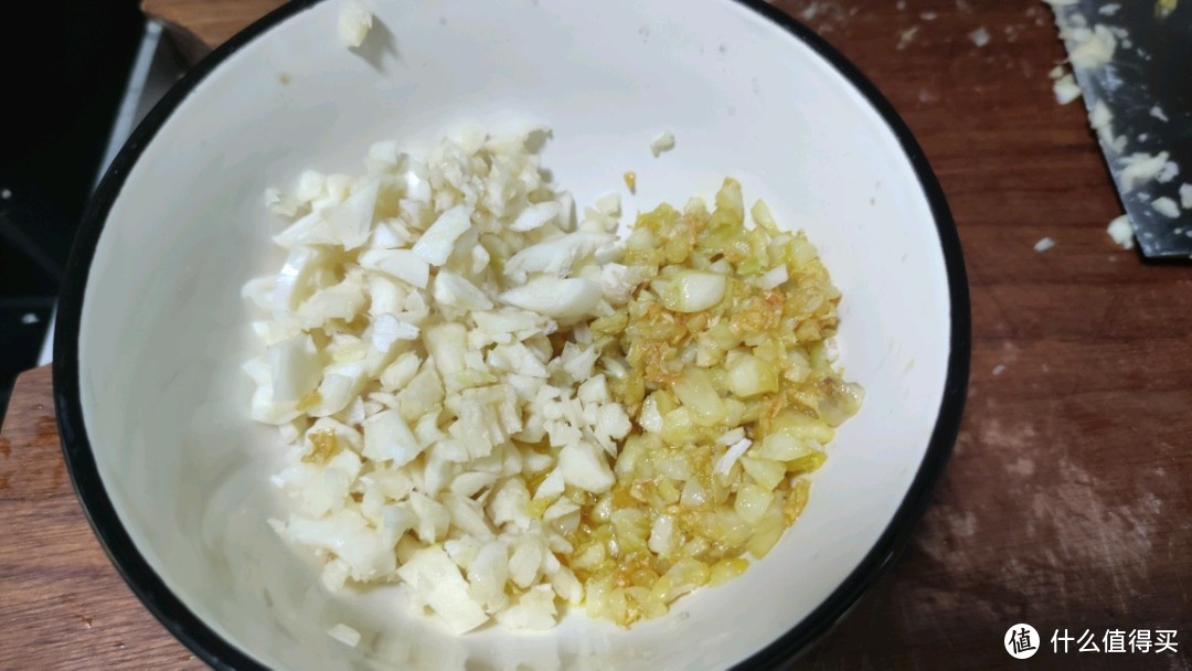 年夜饭之蒜蓉粉丝带子，怎么调配一份好吃的金银蒜。