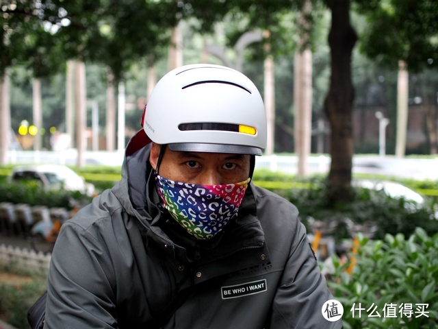 Helmetphone智能头盔评测：鸿蒙加持，科技安全伴我行