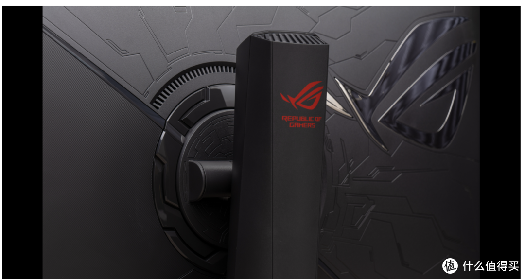 华硕 ROG Swift PG32UQ 评测：2021 年度最值得入手的 32 寸 4K / 144Hz 电竞显示器