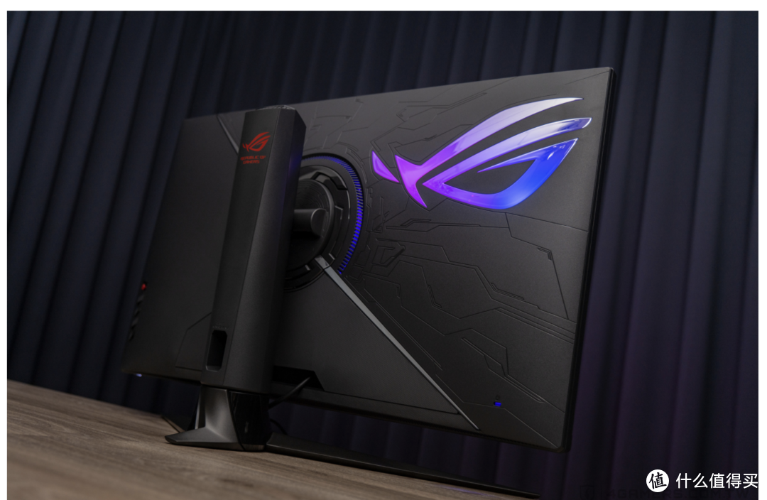 华硕 ROG Swift PG32UQ 评测：2021 年度最值得入手的 32 寸 4K / 144Hz 电竞显示器