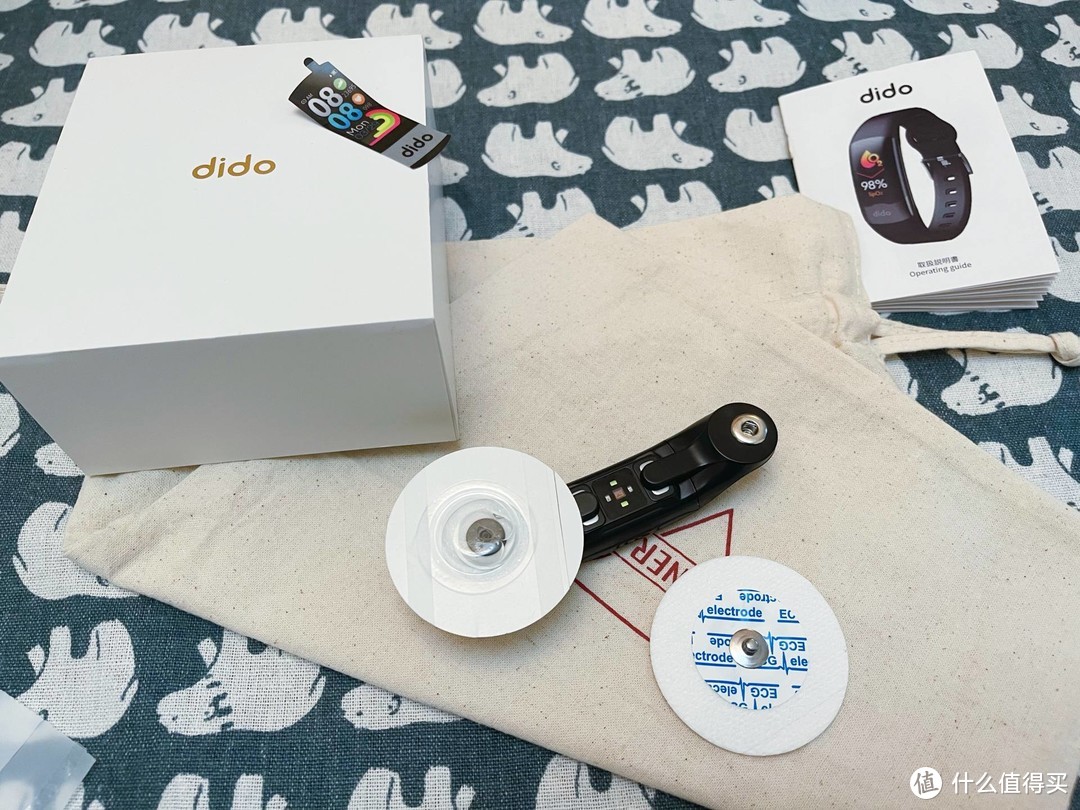 心电、血压都能监测的手环，dido Y2上手：足够实用才不会被闲置