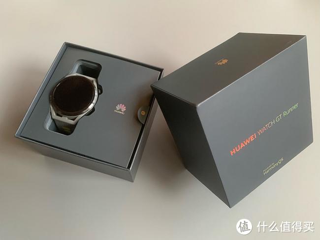 HUAWEI WATCH GT Runner让跑步运动这件事儿更智能更专业