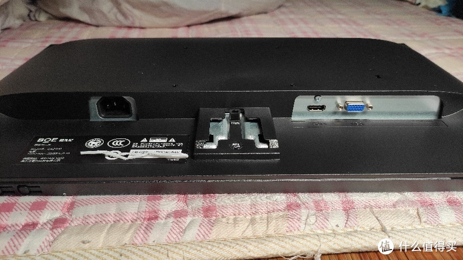 两个接口HDMI/VGA