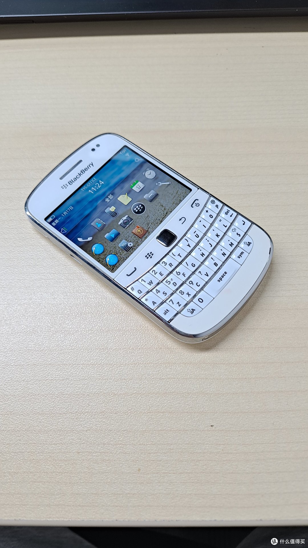 的巅峰一定是黑莓,黑莓的巅峰机型绝对是9900-记我的老宝贝儿黑莓9900