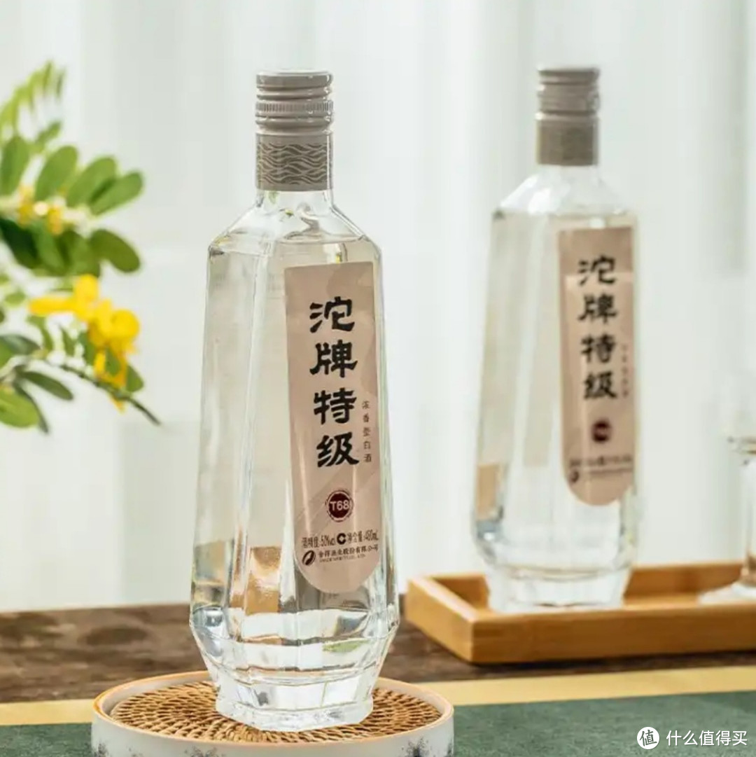 给父亲囤口粮酒，5款“廉价”浓香酒正合适，100%纯酿，好喝不贵