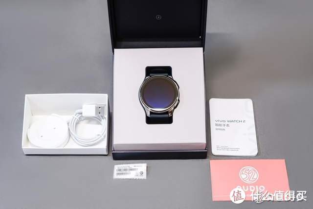 经典圆表设计，支持eSIM通话、Jovi语音，vivo Watch2评测报告