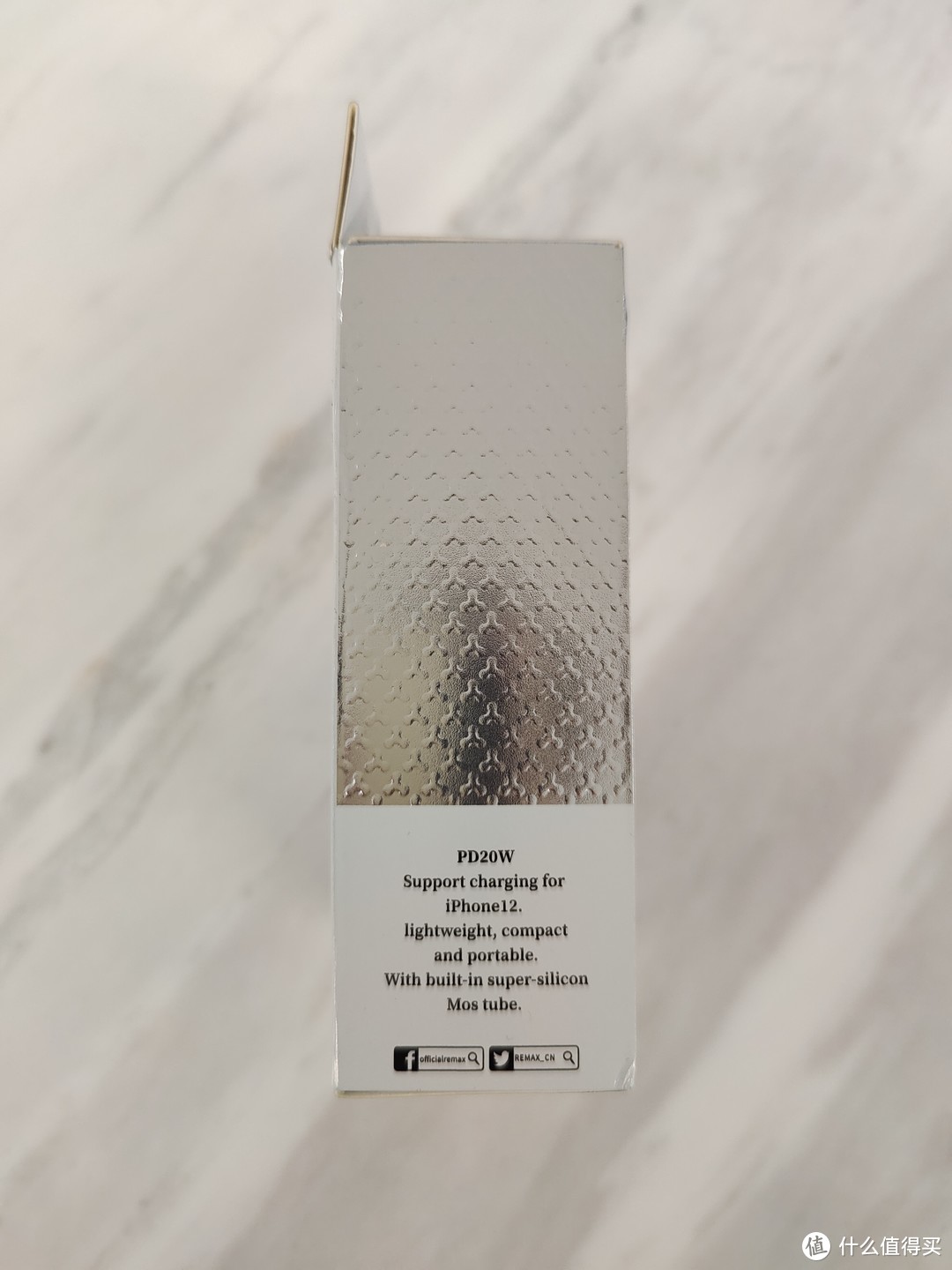 不能再小remaxcrown20w迷你pd充电器测评