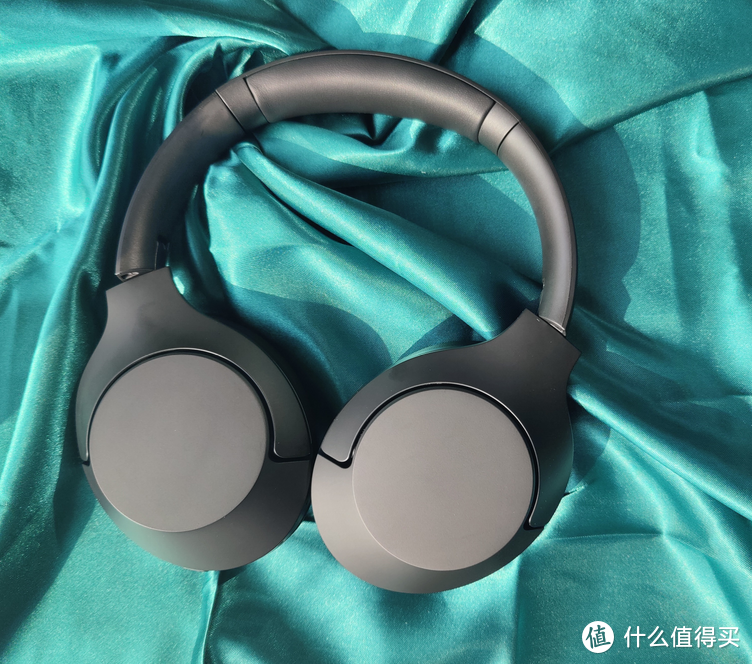 飞利浦头戴式降噪蓝牙耳机H8506助你开启“在路上”的音乐“声”途