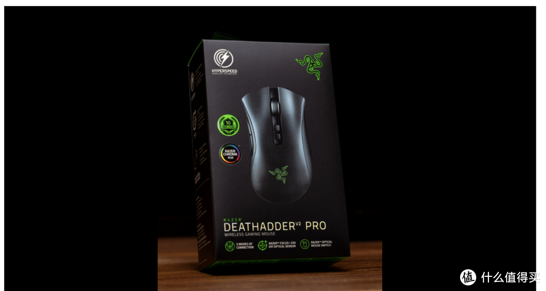 Razer DeathAdder V2 Pro 动手玩：经典造型、机身轻盈的无线三模光轴电竞鼠标