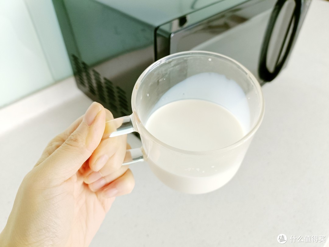 更营养，更健康：纯牛奶选择与超快速早餐分享