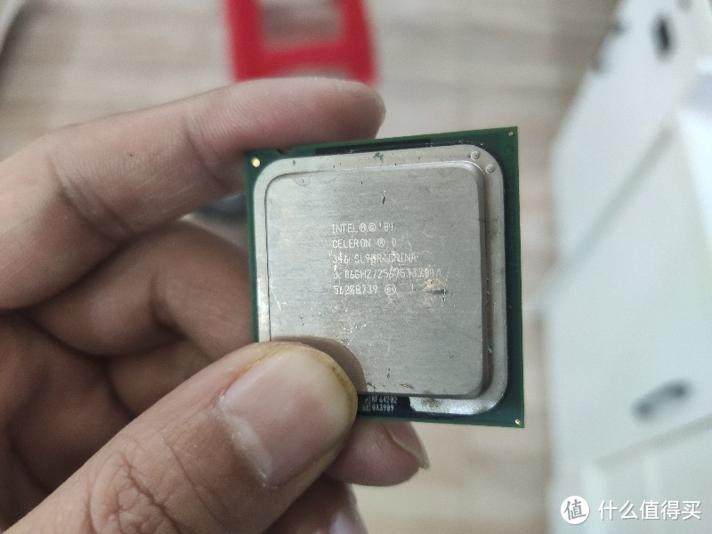 一颗古老的CPU，赛扬D346，主频3.06G，单核。