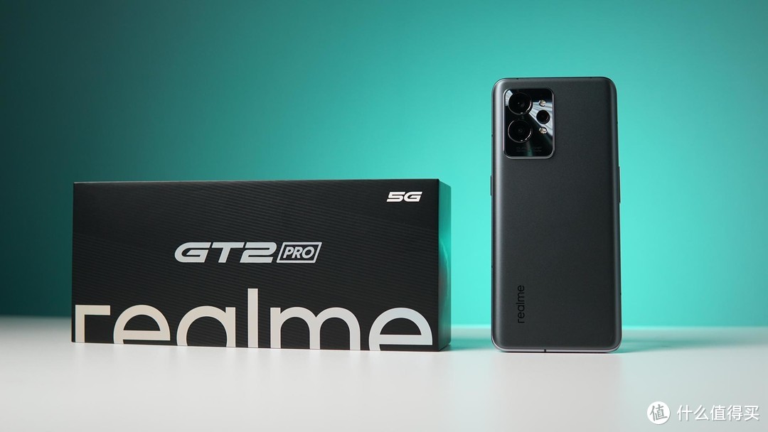 realme 真我GT2 Pro测评：轻薄、直屏、全能旗舰？