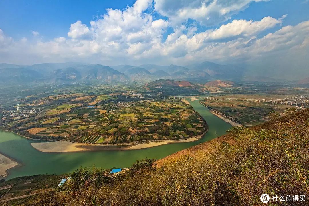 潞江坝，傣语称“勐赫”。拥有中国为数不多的干热河谷气候 ©图虫创意