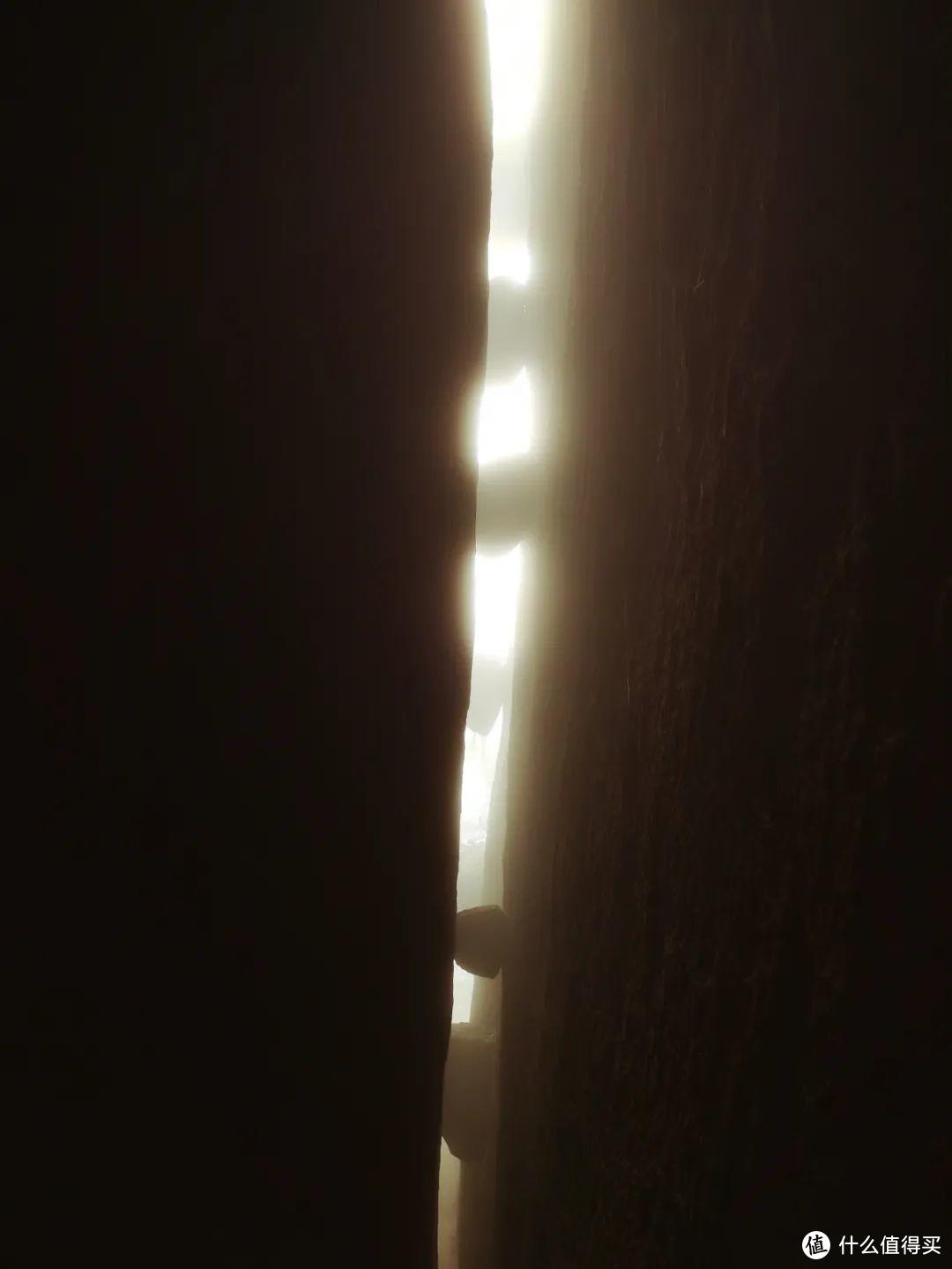 夜攀太姥，日出霞浦：挑战中国最窄“一线天”，又黑又窄，没点胆量过不去！