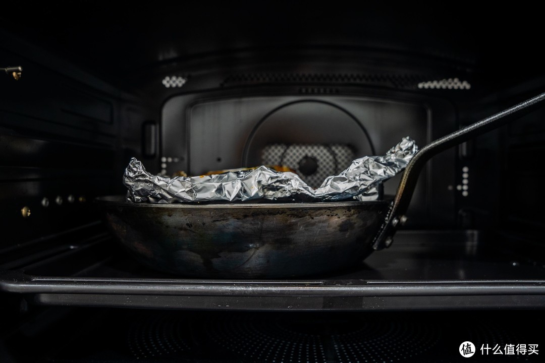 全能旗舰级台式微蒸烤箱？！挑战只用东芝VD5000水波炉制作一桌年夜饭！