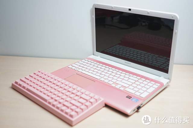 BOW 航世G08机械键盘：RGB、无线三模来袭