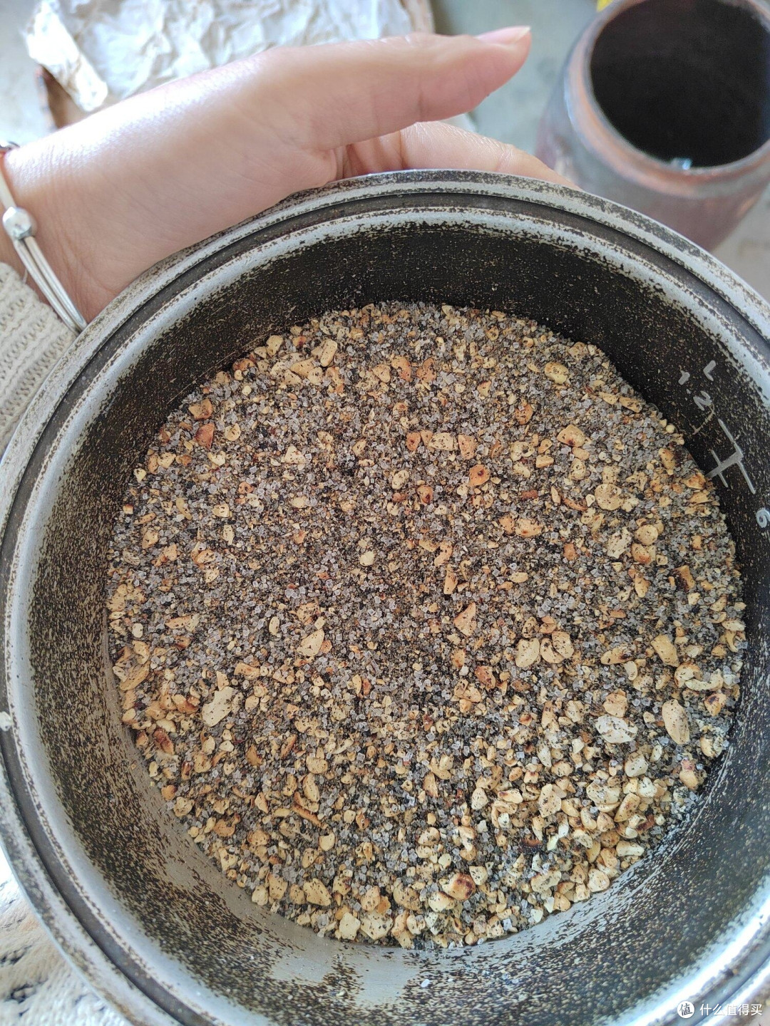 广东住家饭篇三百零六客家过年必吃的纯手工制作的炒米饼详细做法