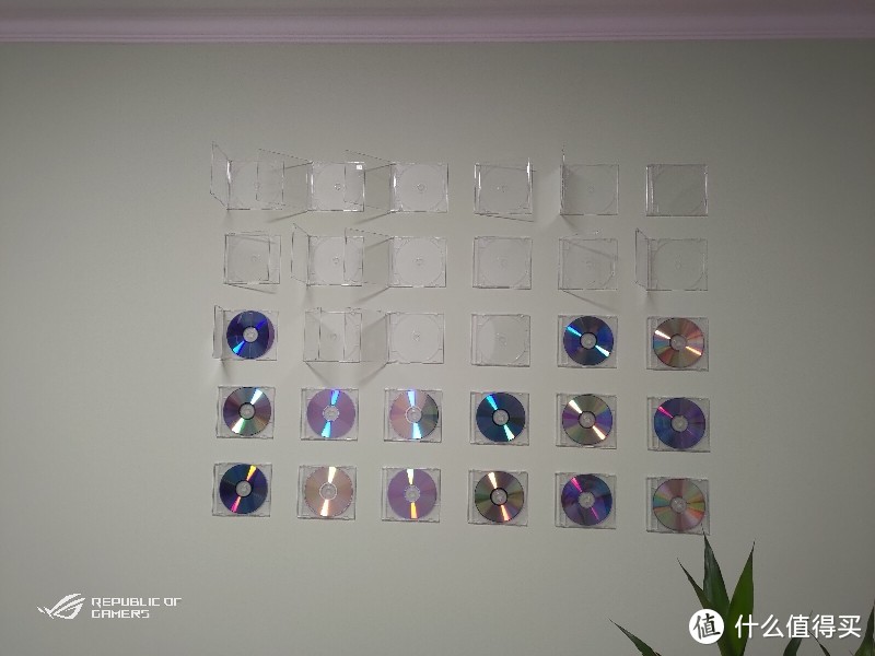 可以备份资料的照片墙——CD光盘照片墙