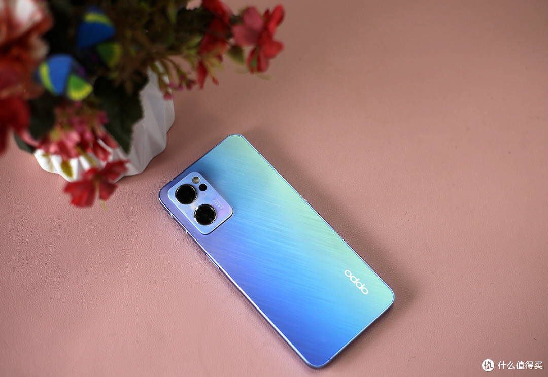超高颜值的中端机opporeno7手机开箱