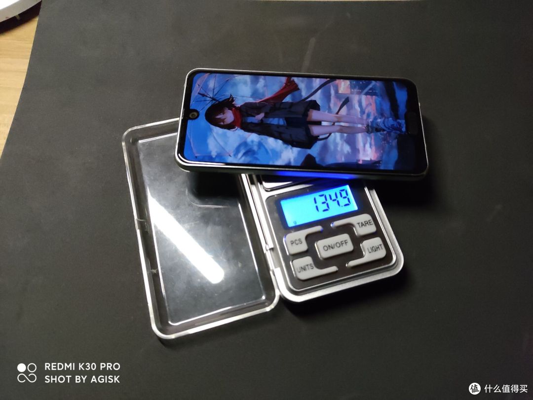 你从没见过的屏幕设计——夏普r2c开箱