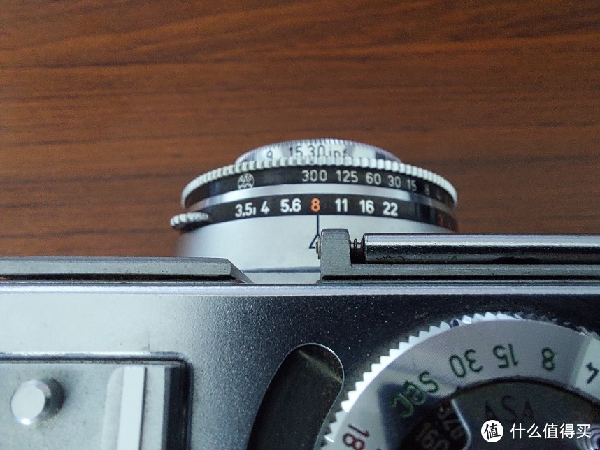 0.3048：Zeiss Ikon Contina IIa (type 527/24)