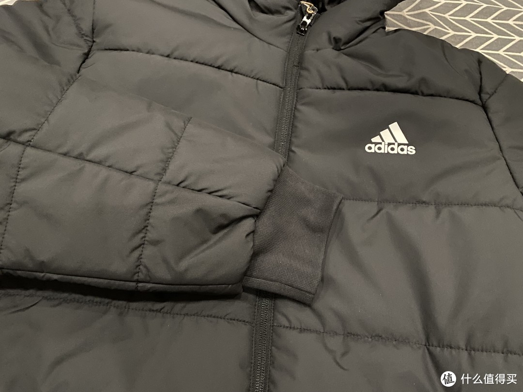 adidas冬季运动梭织棉服