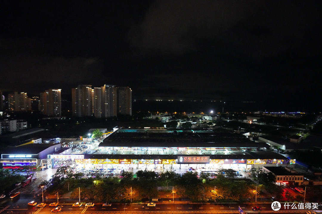 海景阳台，下楼就是海鲜大市场：三亚湾中转觅食好酒店~希尔顿花园