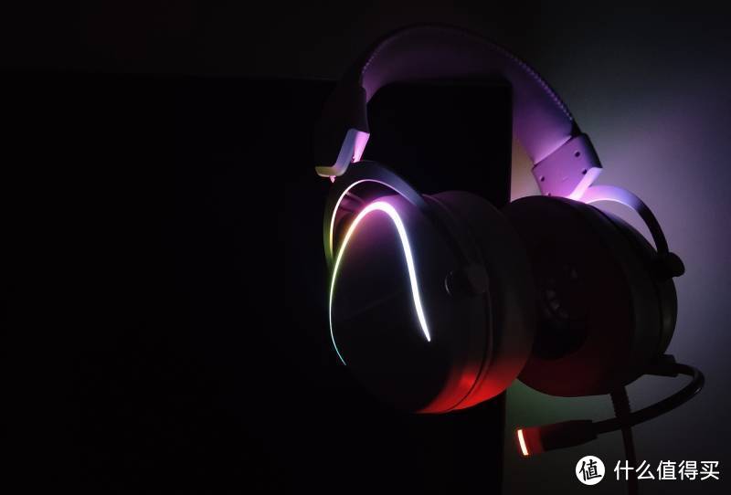 雷柏VH650幻彩RGB游戏耳机，虚拟71听声辨位，身临其境沉浸体验