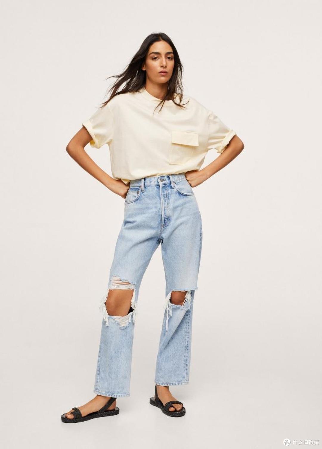 天猫精选mango女装t恤2021秋冬新款圆领短款宽松宽大设计棉质t恤￥99