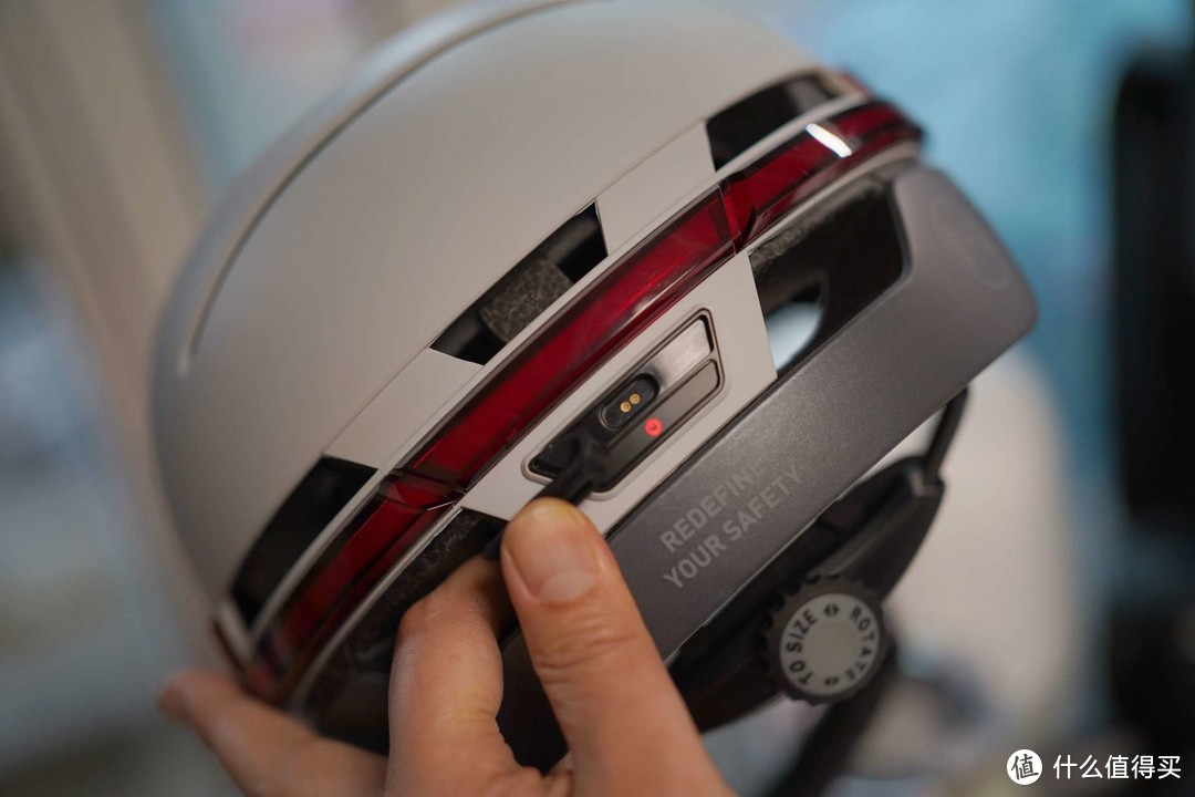 安全出行要切记，Helmetphone 智能头盔入手体验