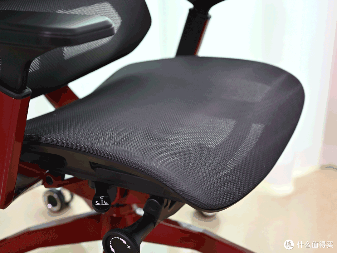 有谱FlyMax升级版电竞款人体工学椅深度评测，摸鱼打机的惬意生活