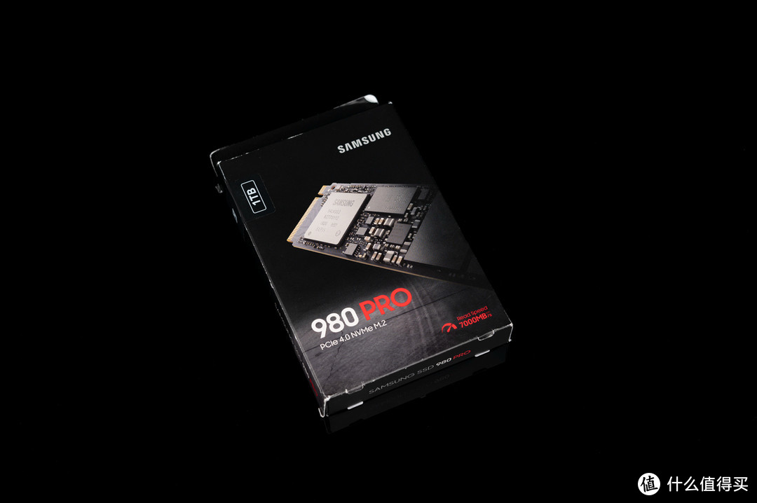 SSD选择的三星980PRO。