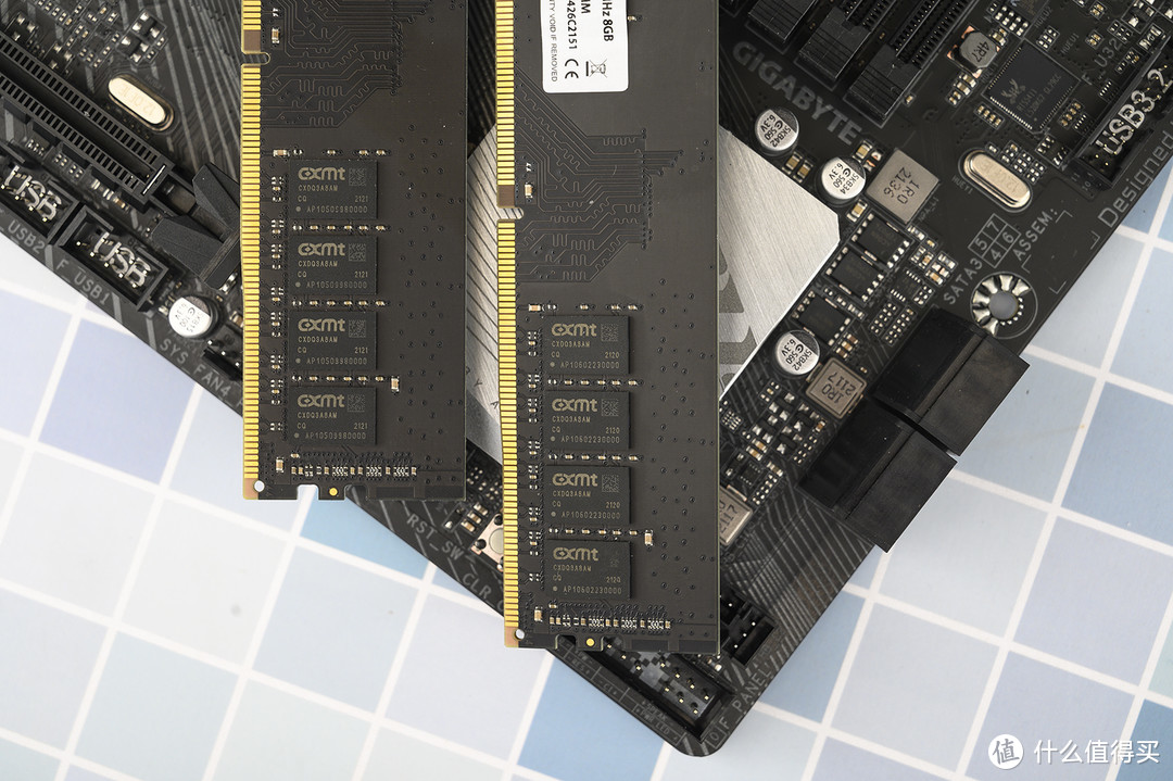 DDR4过时吗？十二代酷睿照样用，金百达国芯内存试玩