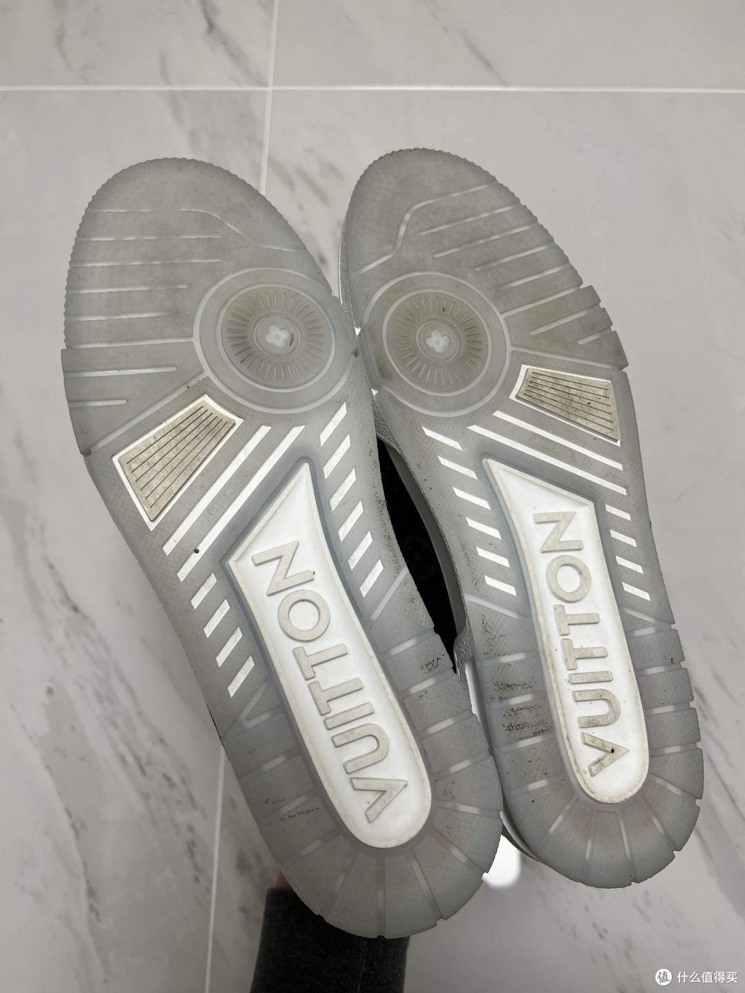 lvtrainer黑色老花站内首晒