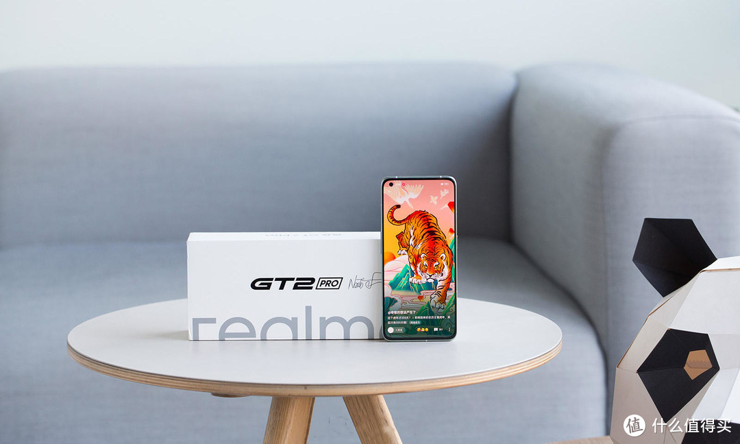 3699元，小米12和realme GT2 Pro该选谁？明白人都这么选！