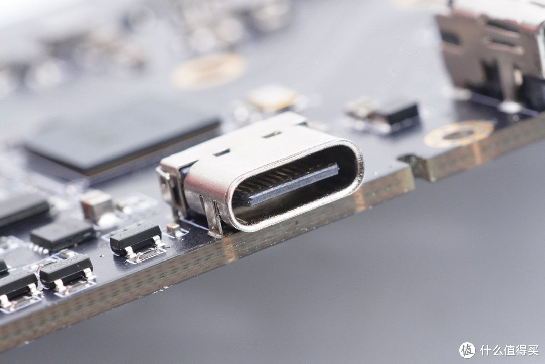 拆解报告：XFANIC湘凡科技13合1 USB4高速扩展坞