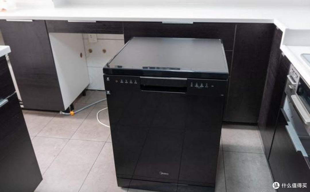 洗碗机是“神器”还是“智商税”？用了一年多，我来谈谈客观感受