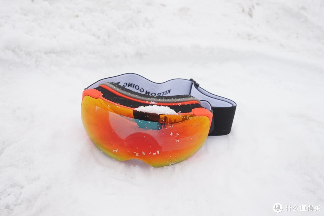 318双层防雾球面磁吸滑雪镜：性价比之选，进口镜片双层防雾