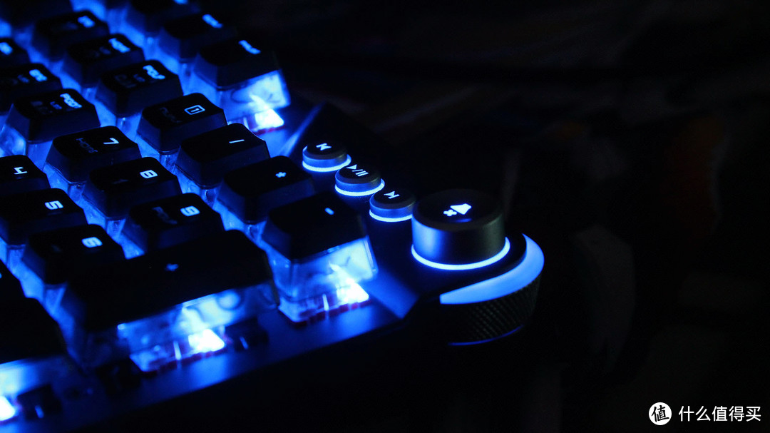 一键静音！微星GK71Sonic游戏机械键盘评测