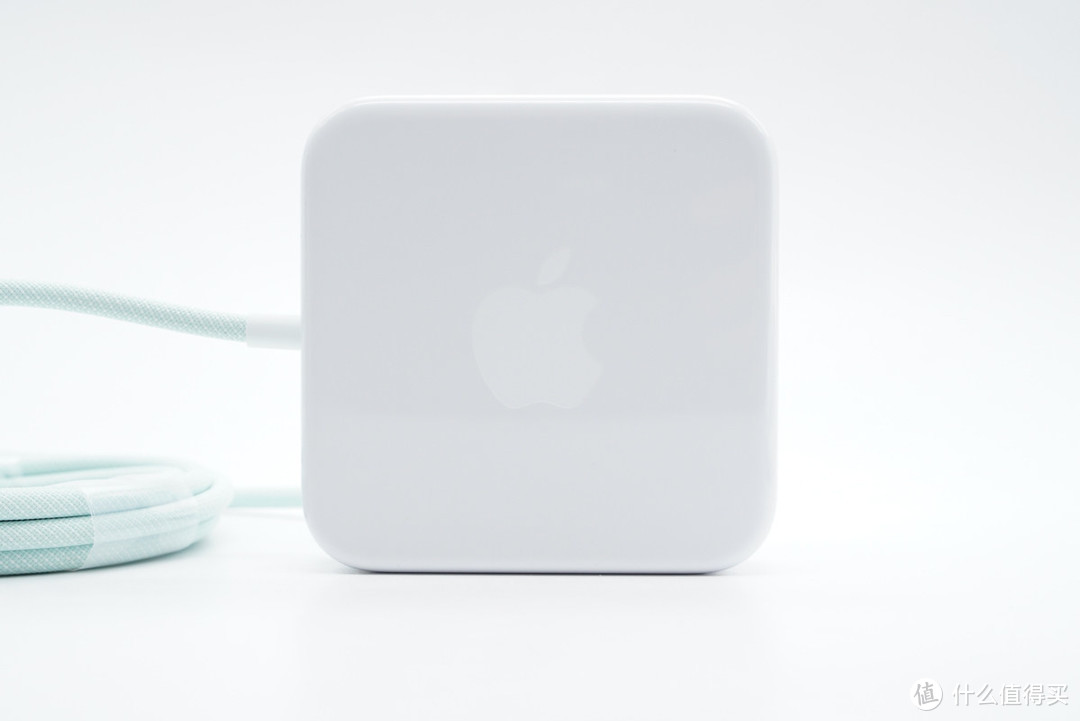 拆解报告：Apple苹果24英寸iMac原装143W适配器A2290