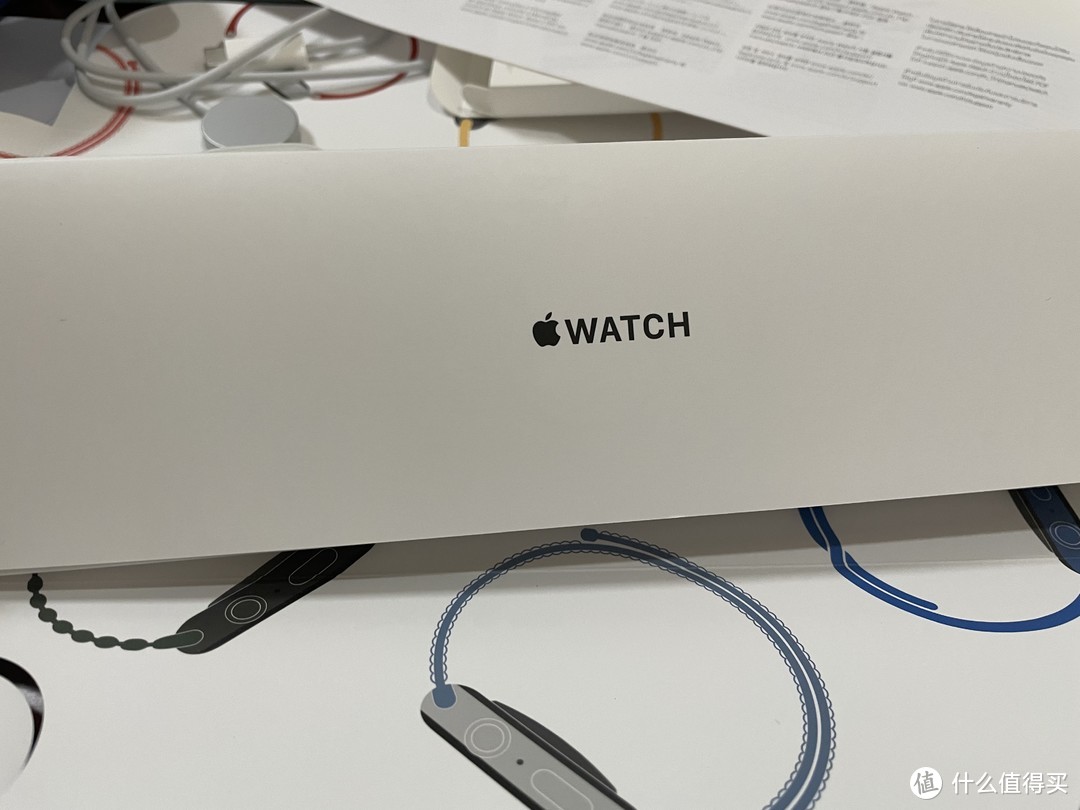 iWatch s7开箱晒单及可爱的充电座拼装