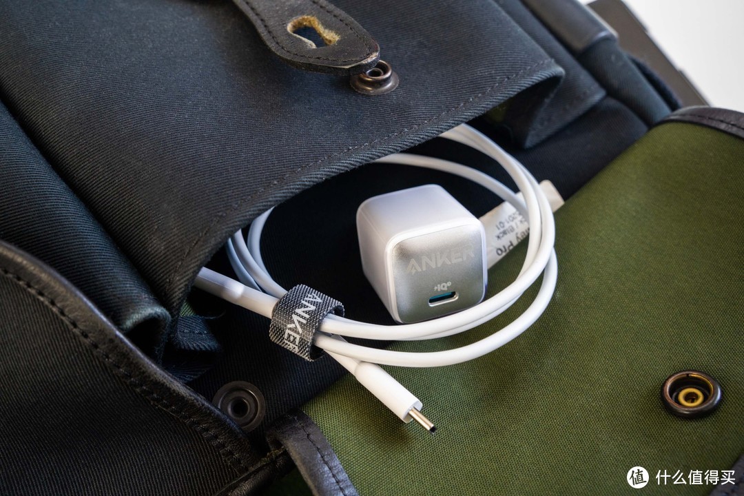 iPhone充电器“芯”选择。小巧、精致、安全的Anker安克 安芯充
