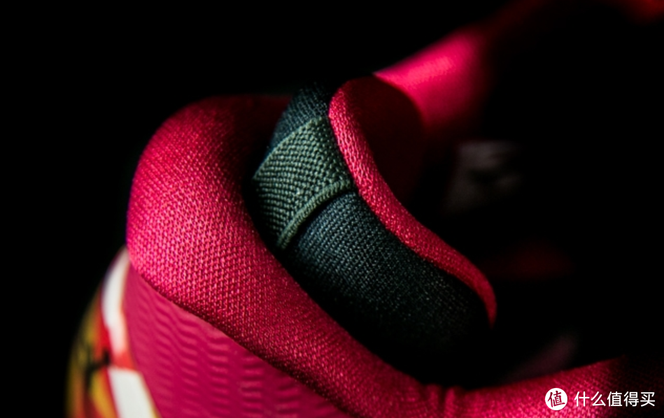 耐克运动鞋新体验---JORDAN CP-缤纷的颜色适合个性的人