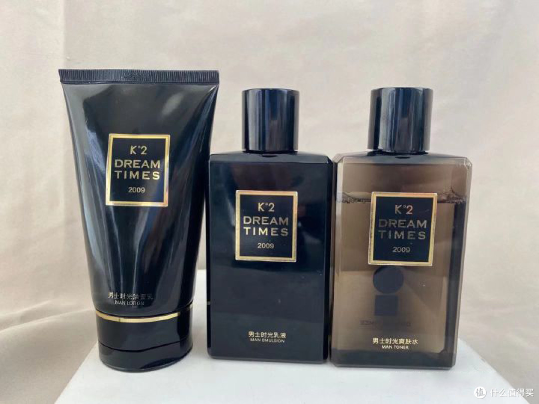 男士毛孔粗大，一篇说透，最强男士收缩毛孔护肤品推荐