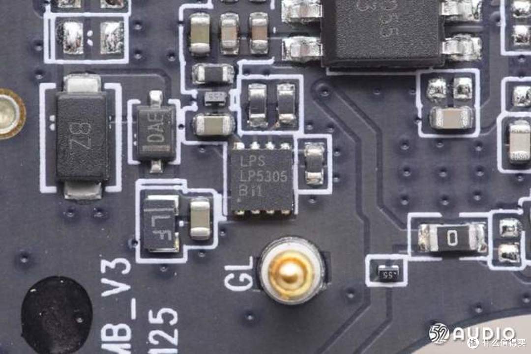 外观小巧佩戴轻盈realmebudsq2真无线耳机拆解